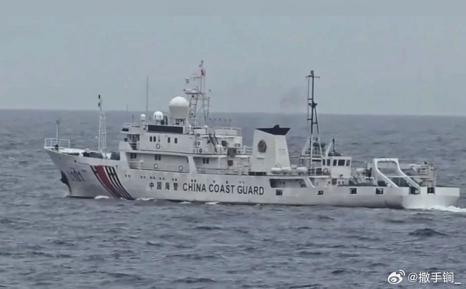 台“海巡署”称今天上午中国海警3101舰进入东沙岛“限制水域”巡航。台方调派“台