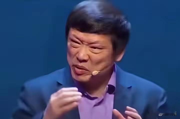 胡锡进与境外媒体相互呼应，引导中国舆论，这样的情况已出现不止一两次。这种反常现象