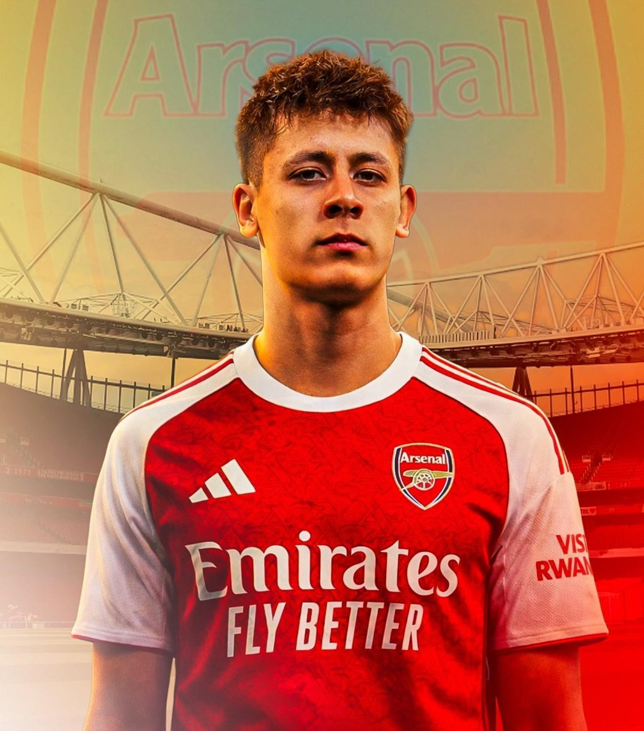 欧洲转会新闻播报！★枪手寻枪记！阿森纳正在密切关注皇马的土耳其小将居莱尔，可