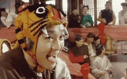 1992年，《鹿鼎记》开拍在即，王晶突然找到向华强说：“还是把温兆伦换了吧，不然