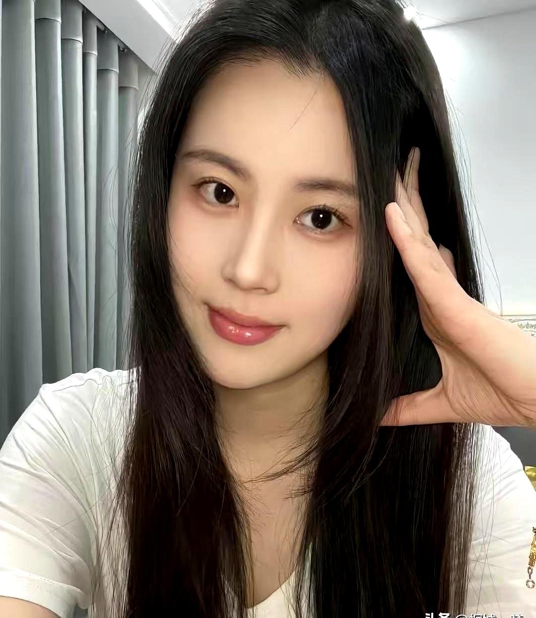 听句大实话，是不是很多兄弟掏心掏肺对人家好，最后自己憋屈得半夜睡不着？说白了，