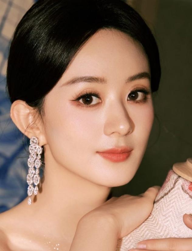 2025年85花格局依旧没变赵丽颖依旧保持奖项实绩第一，转型成功，成行业选剧标