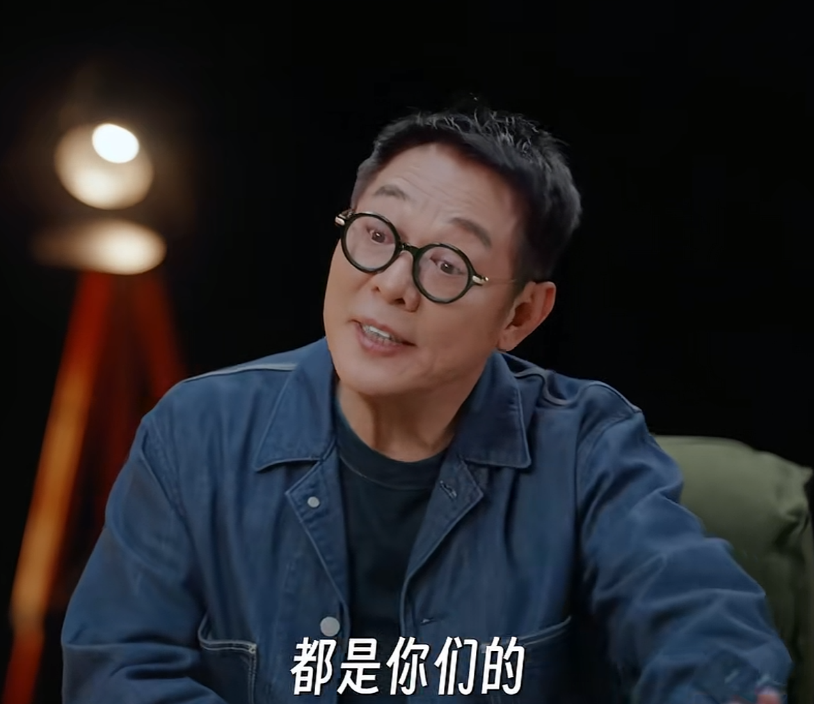 李连杰终于亲自洗清自己的“冤屈”！首度回应“抛妻弃子”传闻，自己都觉得可笑，自