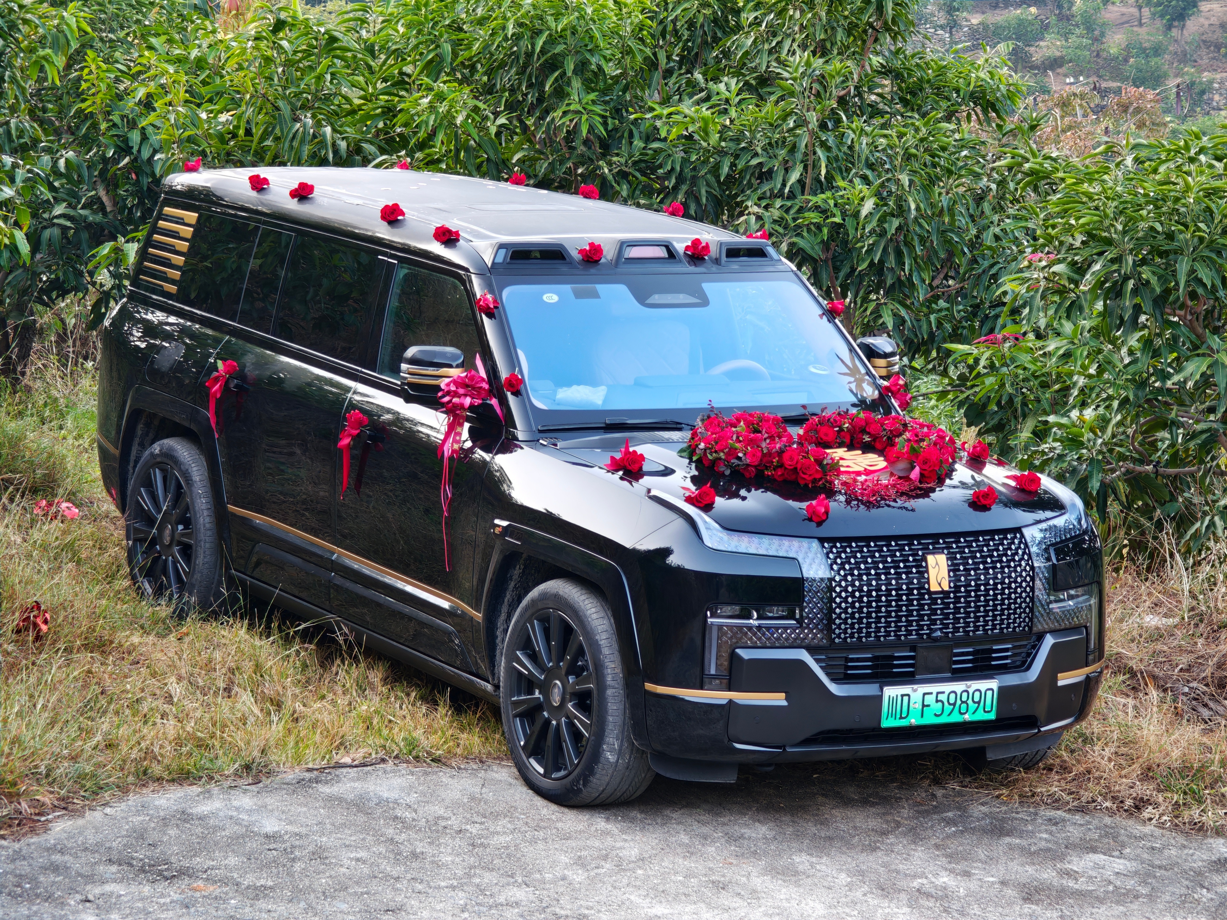 今天表弟结婚，我的仰望U8L第一次当婚车帅不帅？