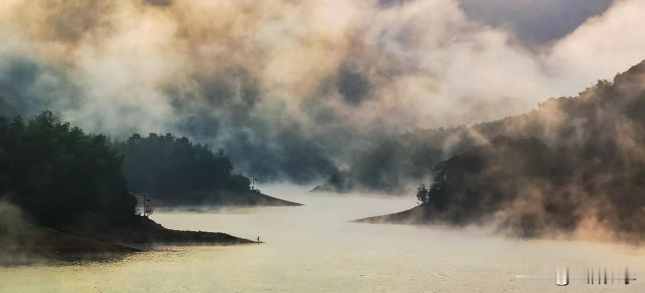 中考数学备考的最大误区，是看似十分努力，成绩却不升反降。实际上，脱离中考考纲、