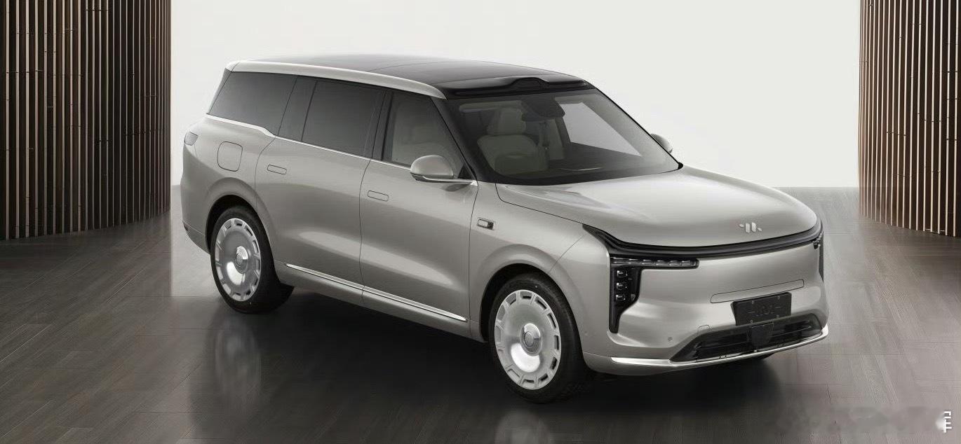 智己LS8好家伙，智己LS8这么快就整出来了12月的工信部新车出现了智己LS8申