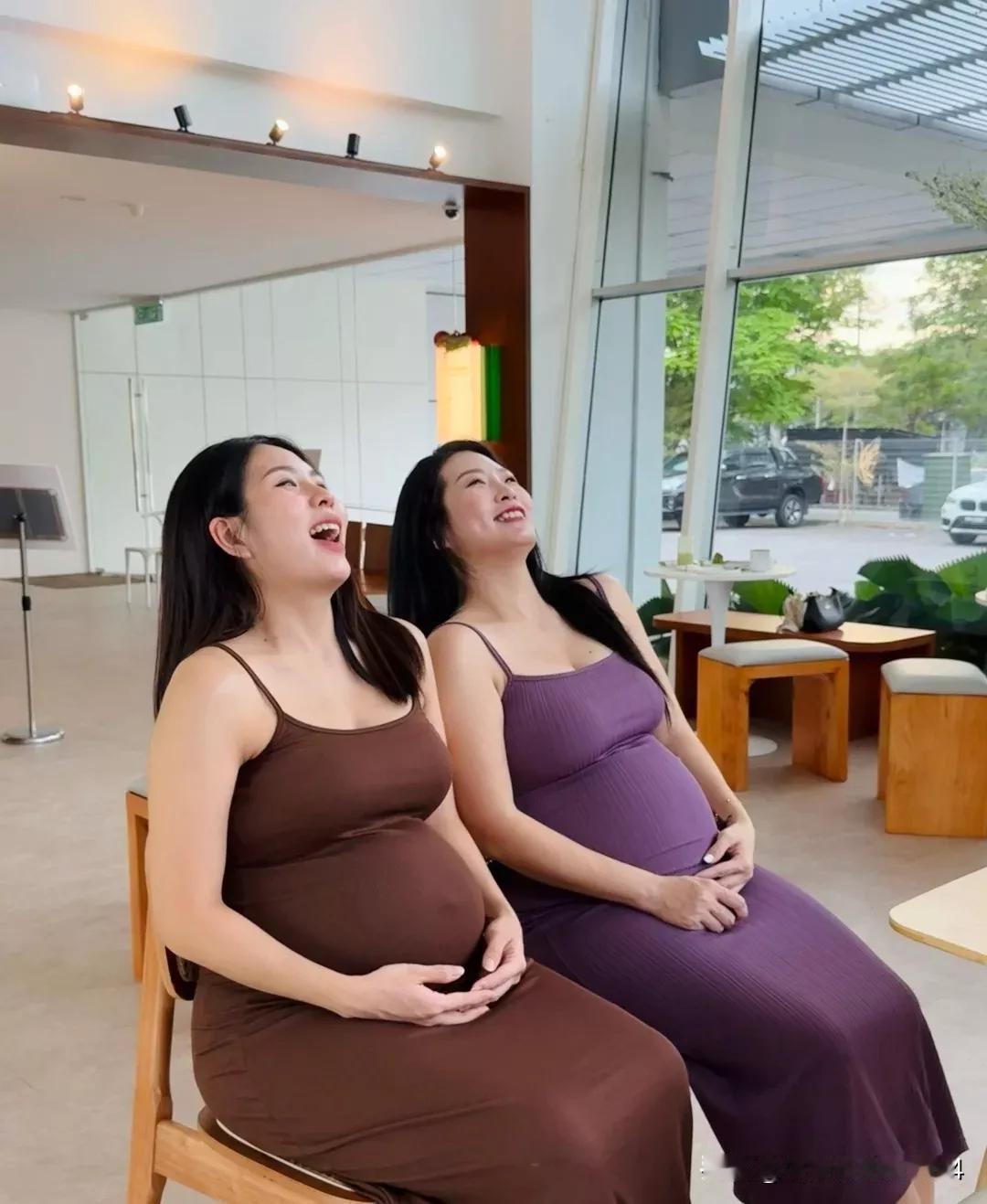 弟媳和我同时怀孕。公公说，谁生下男娃我就奖励30万，生下女娃就奖励10万