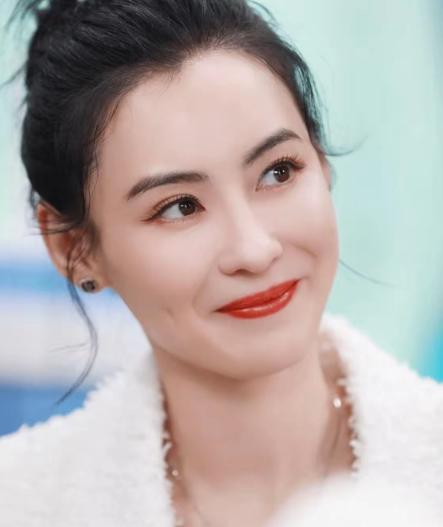 谢贤的话应验了，他曾经说过，张柏芝是一位好妈妈。在谢贤永远离开后的几小时内，张柏