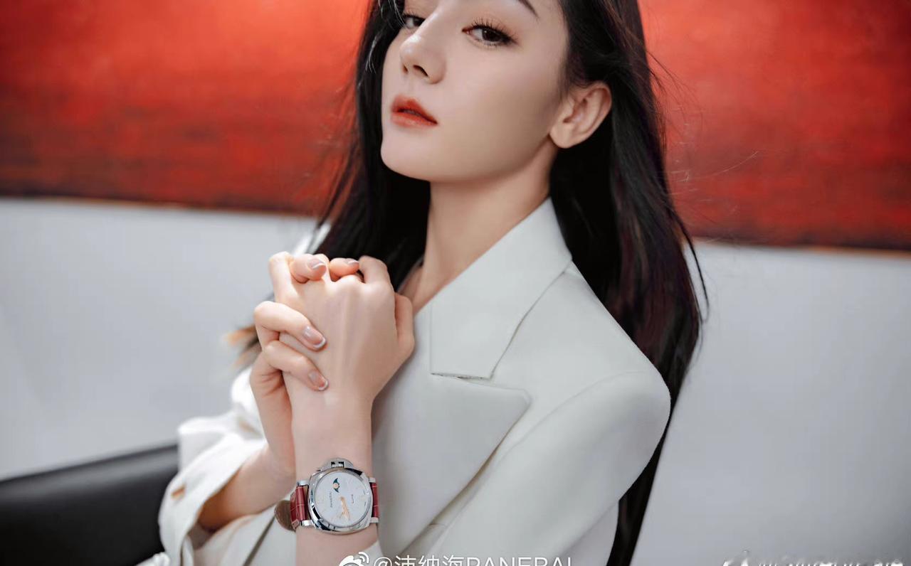 dlrb迪奥全球品牌大使迪丽热巴dlrb迪奥二零二七夏季女装秀dlrb