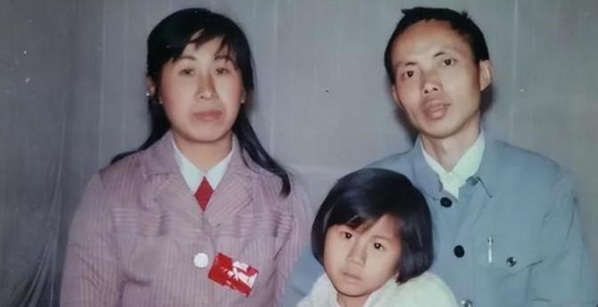 1999年被父亲偷改志愿，湖北高考687分的女学霸错失心仪的北大，她难以接受，2