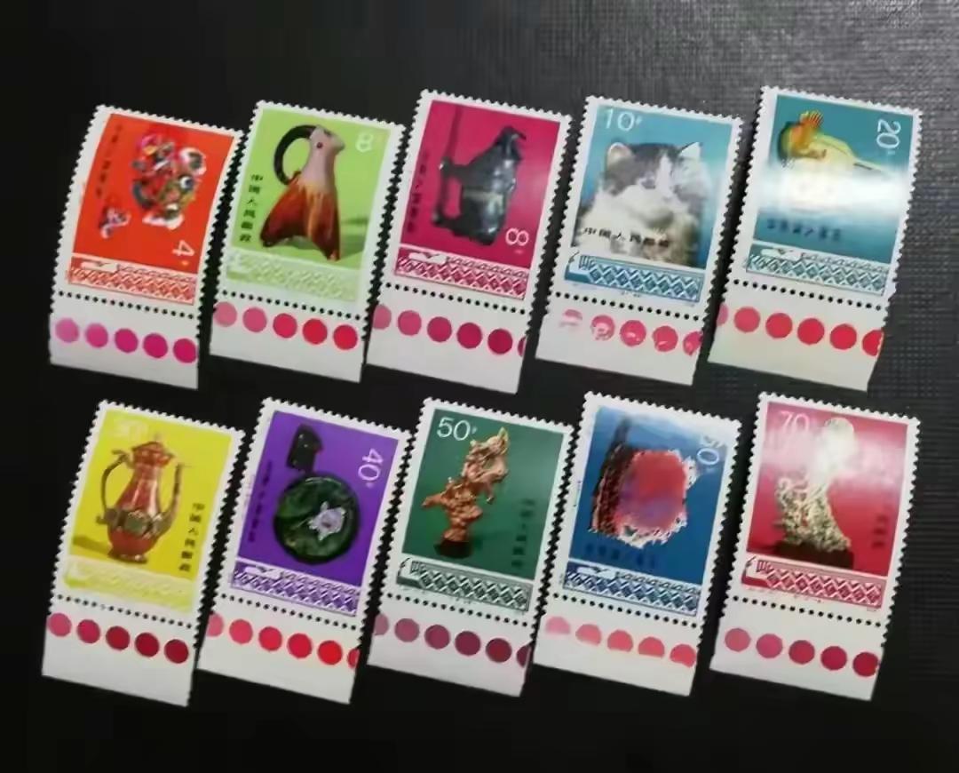 邮票、字画、古董……价格并无定数世间有一类物品，本身缺少实实在在的使用价值，