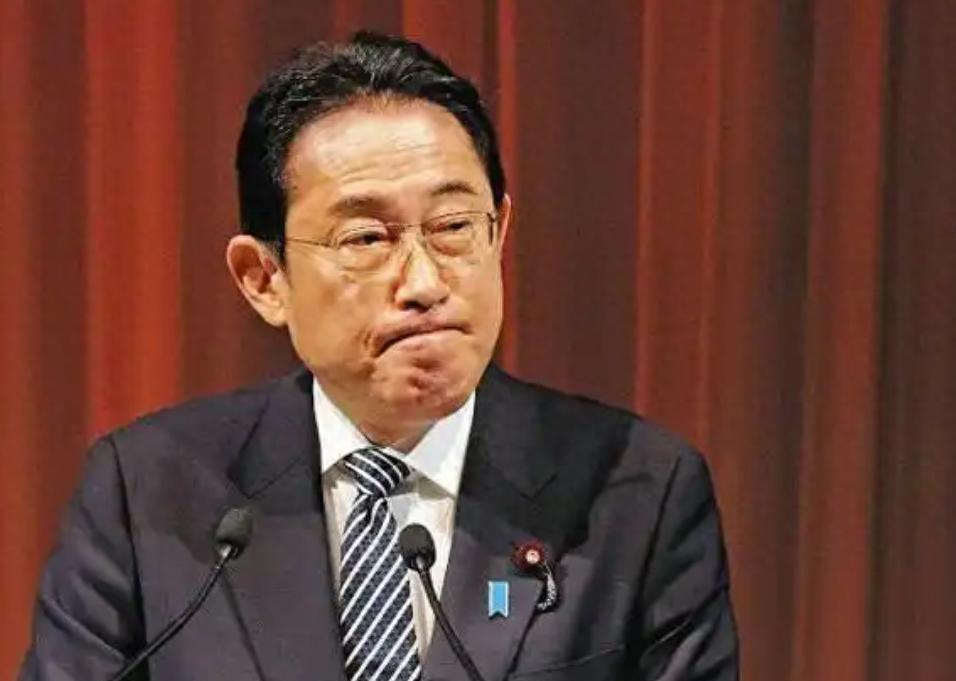 岸田文雄罕见表态中国期待的局面正在发生，第一时间就通告全球岸田文雄上个月宣