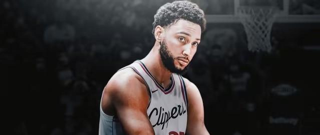 与经纪人分道扬镳，西蒙斯下赛季还会出现在球场上吗？据NBA记者Stein报道，