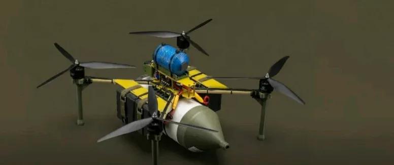 塔斯社报道，当地时间22日，别尔哥罗德州俄联邦近卫军特种部队宣布，当天一架乌军无