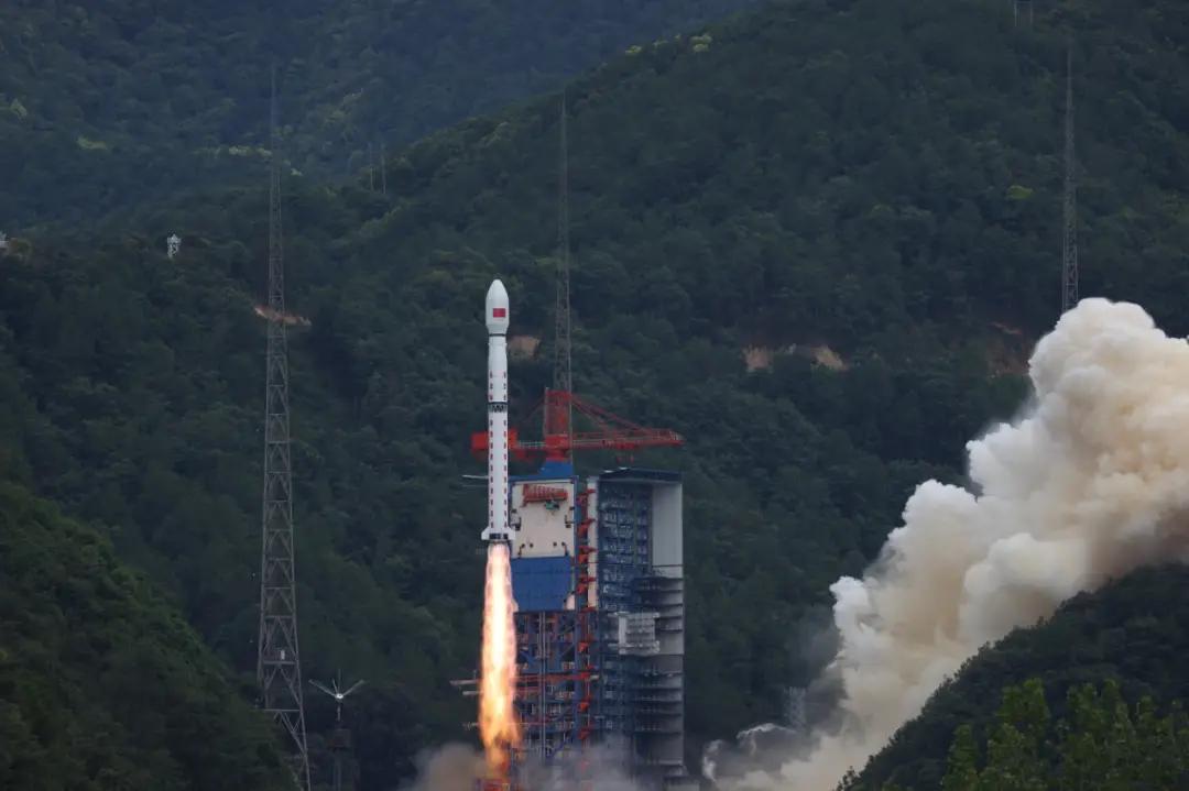 下半年第一发来了。7月3日17时35分“长征”四号丙运载火箭在西昌卫星发射中心成