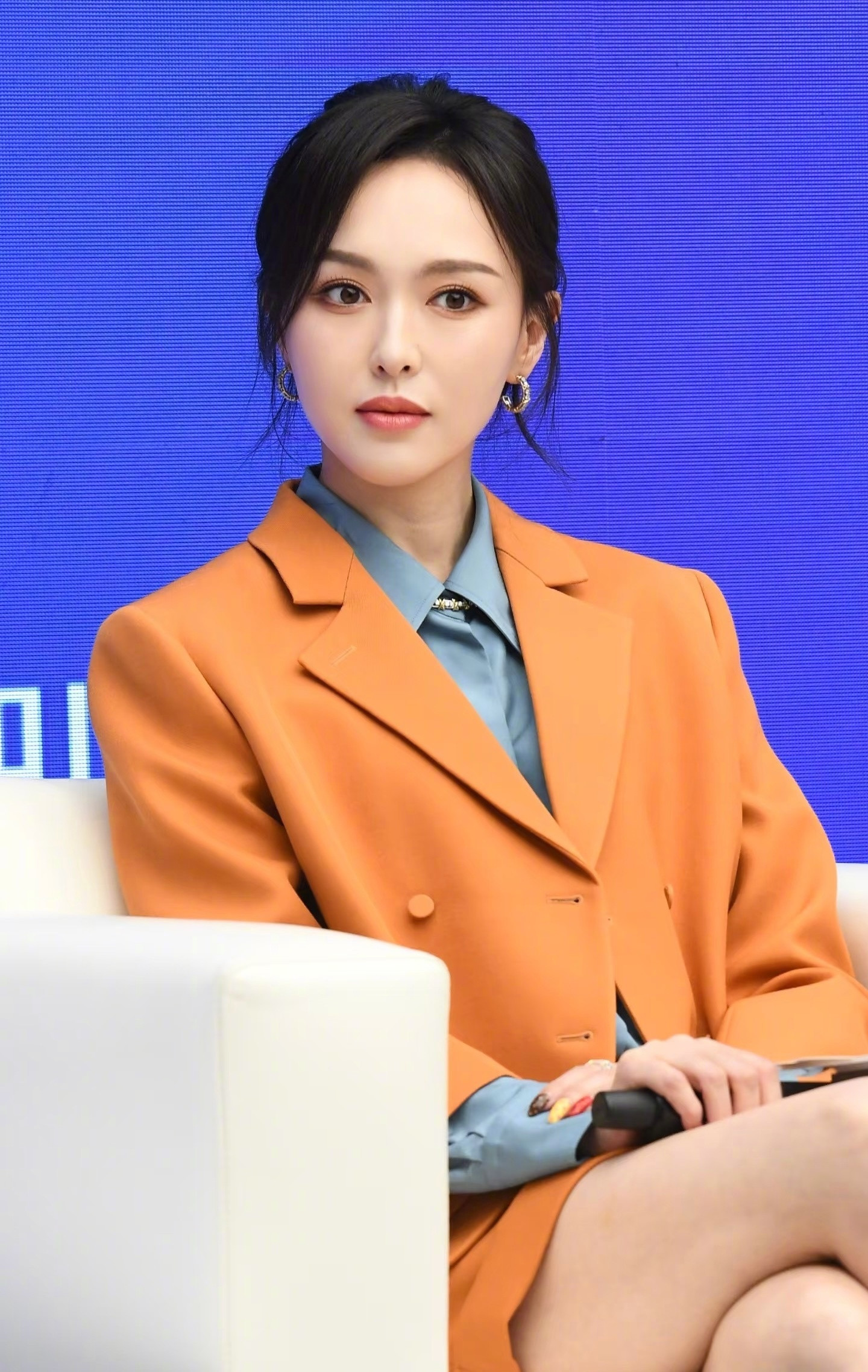 唐嫣凭《繁花》汪小姐集齐主流视后提名，距离捧杯就差口气。今晚金熊猫开奖能否破局？