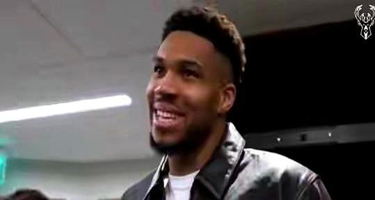 连字母哥都扛不住了！他当初可是这规矩的支持者。约基奇、文班亚马、老詹…这赛季