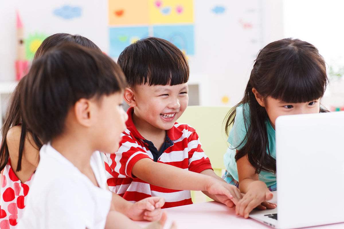 如何把孩子从电视动画片里拉出来?
