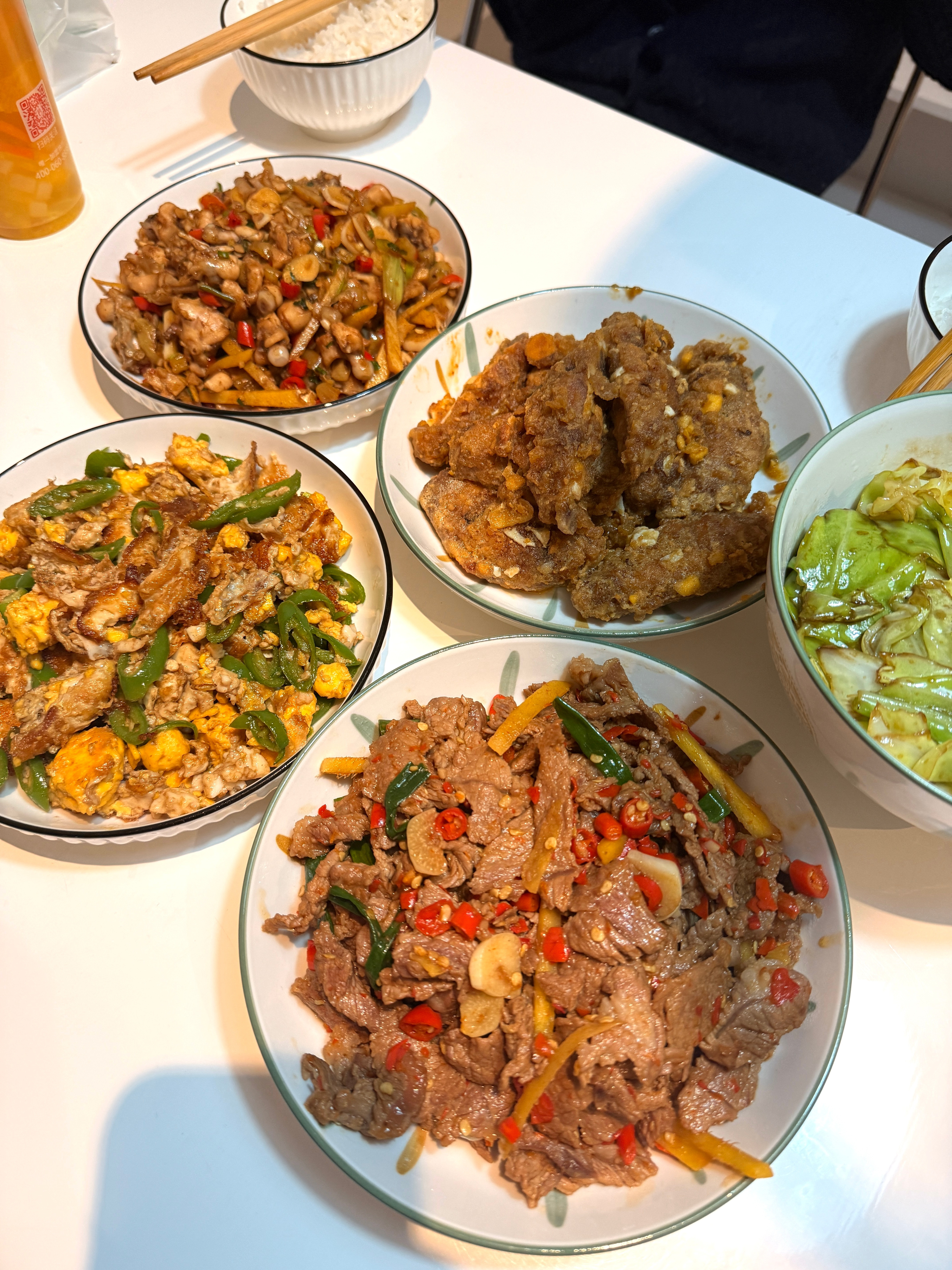 给大家小露一手挑食的人还是得自己做饭吃