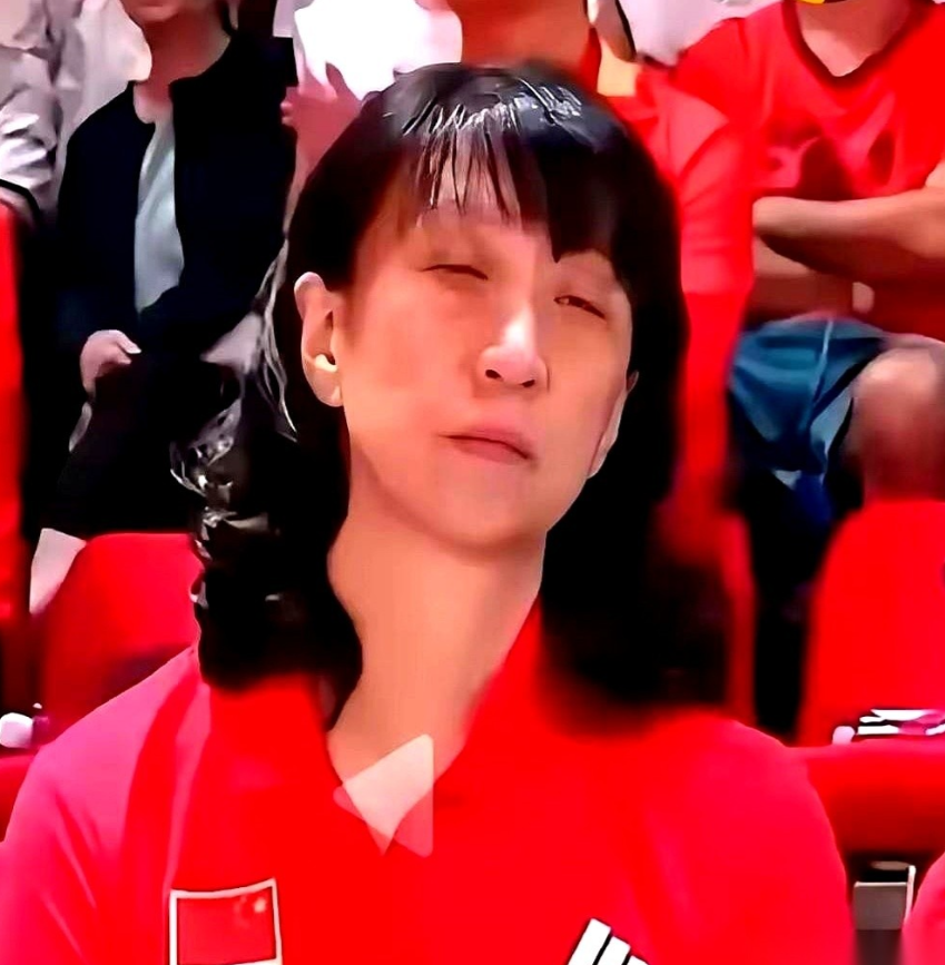 直接把桌子掀了，不玩了，重来。赖亚文这步棋，走得真够绝的。什么亚锦赛、世锦赛
