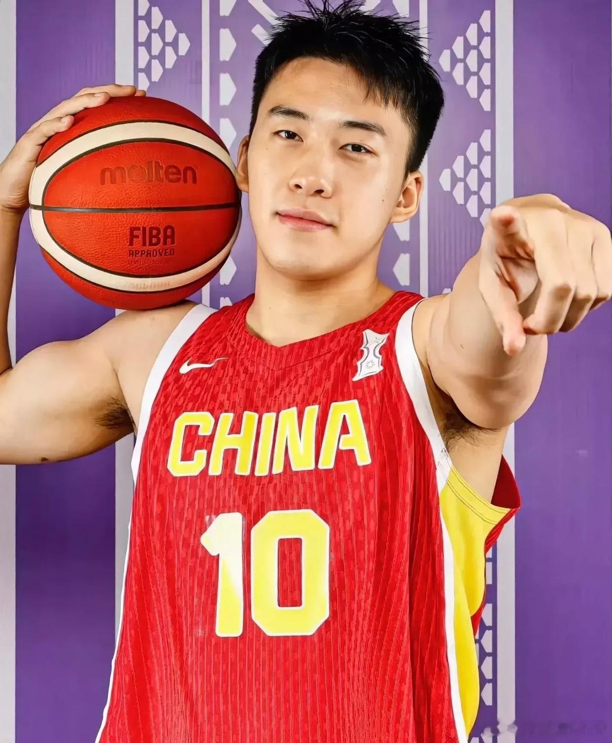 王俊杰签约NBL香港金牛队但新赛季不打NBL这件事很好理解，他和石奎都是赶在所谓