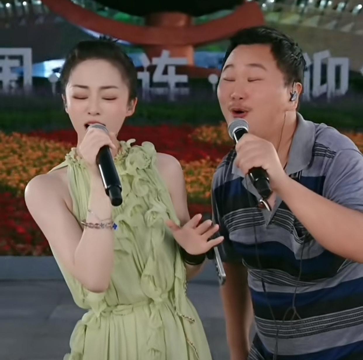 大连文旅总算是开窍了，估计是吸取了上次的教训，请一个劣迹网红祁天道半路被赶走，这