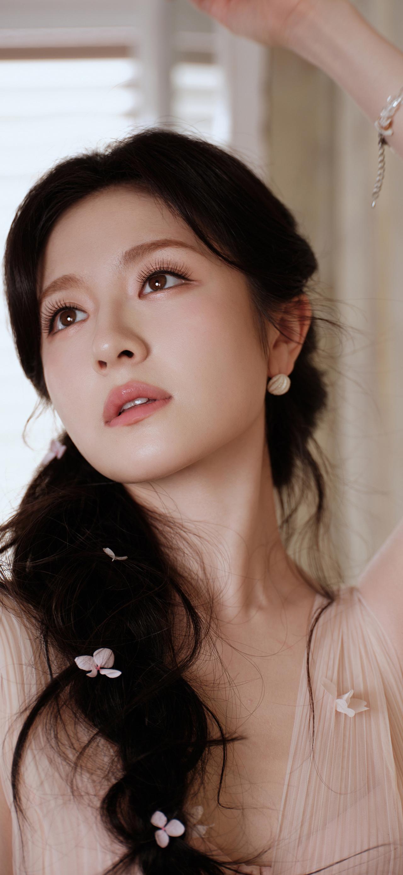 美女壁纸-第6242期-李兰迪