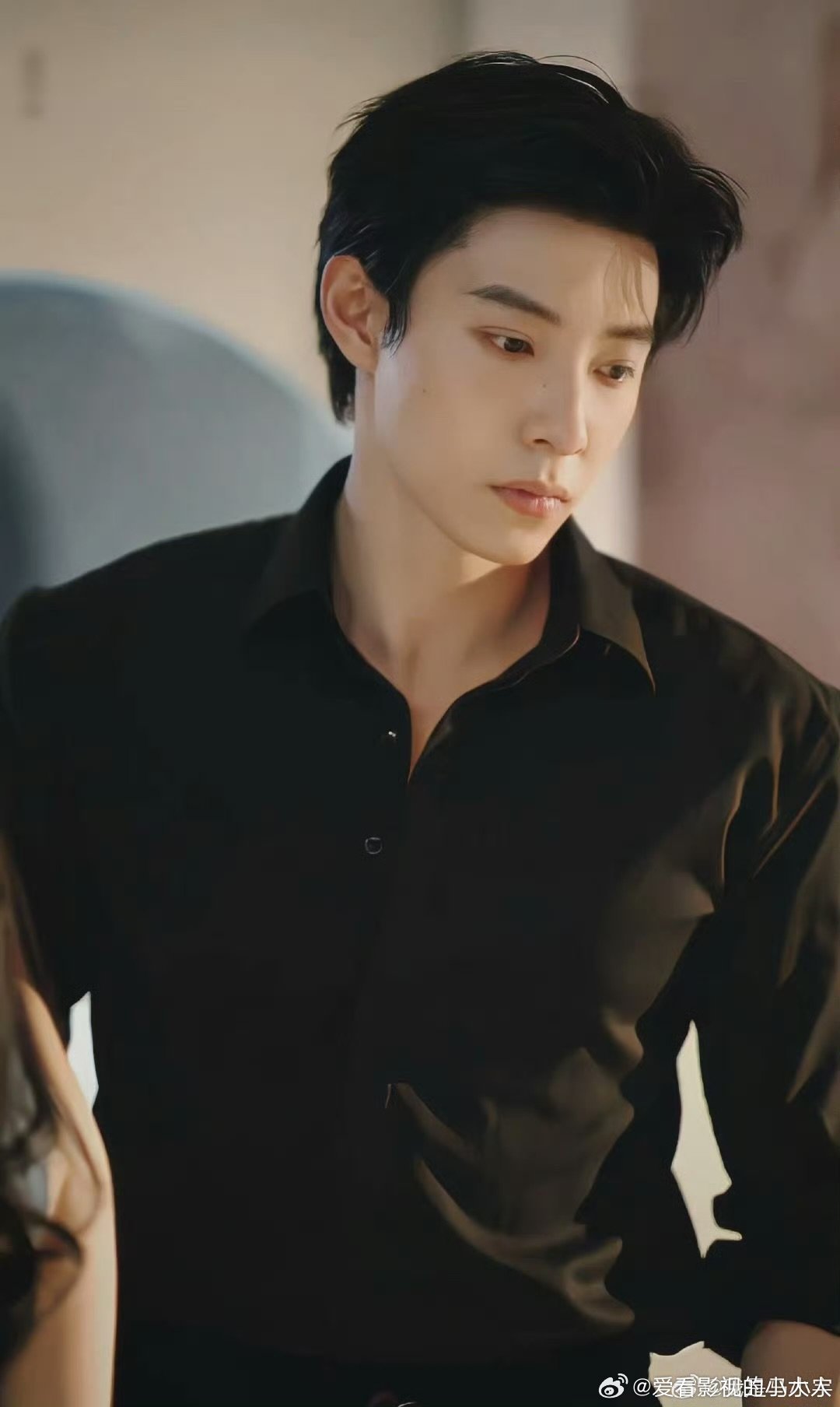 马小宇肩宽马小宇肌肉线条马小宇的肩宽比例太完美，流畅的肌肉线条勾勒出硬朗轮廓，