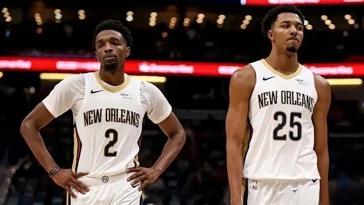 彻底疯狂！湖人有望5换2得到两大冠军拼图，里夫斯成为牺牲品！据洛杉矶湖人随队记者