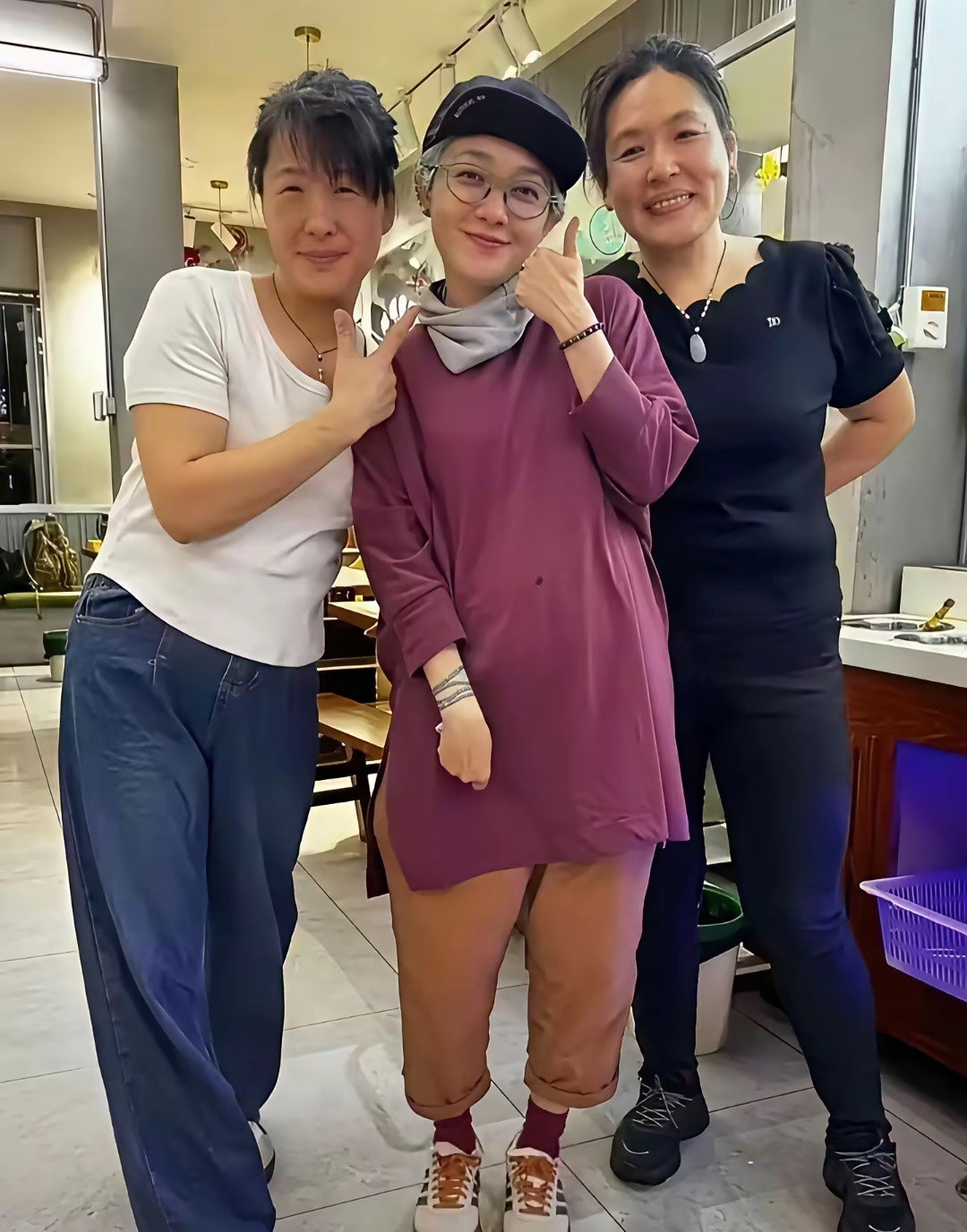 范晓萱像个老奶奶了！！！