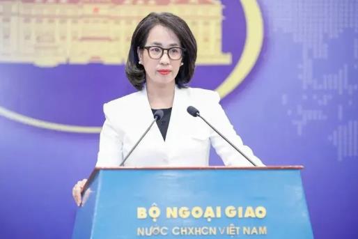 中国还没有发话，越南却先出手了！越南警告泰国和柬埔寨，让他们赶紧进行和平谈判，据