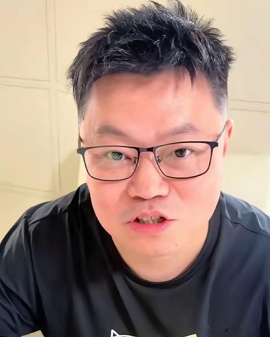 侯英超眼光真毒！直言范姝涵必须重点培养！她的纯男性打法，打好了就是郭悦！郭悦