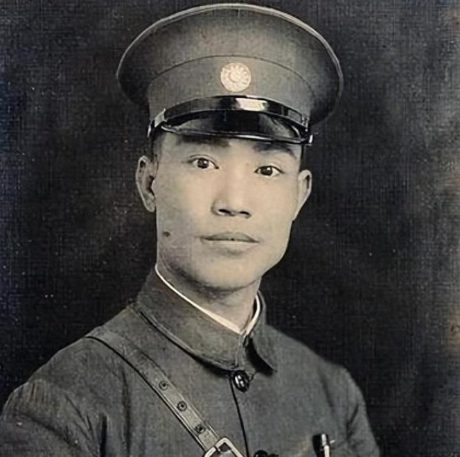 1925年，陈诚回家奔丧，妻子知道他回来后，十分开心，晚上想与丈夫同房，不料，还