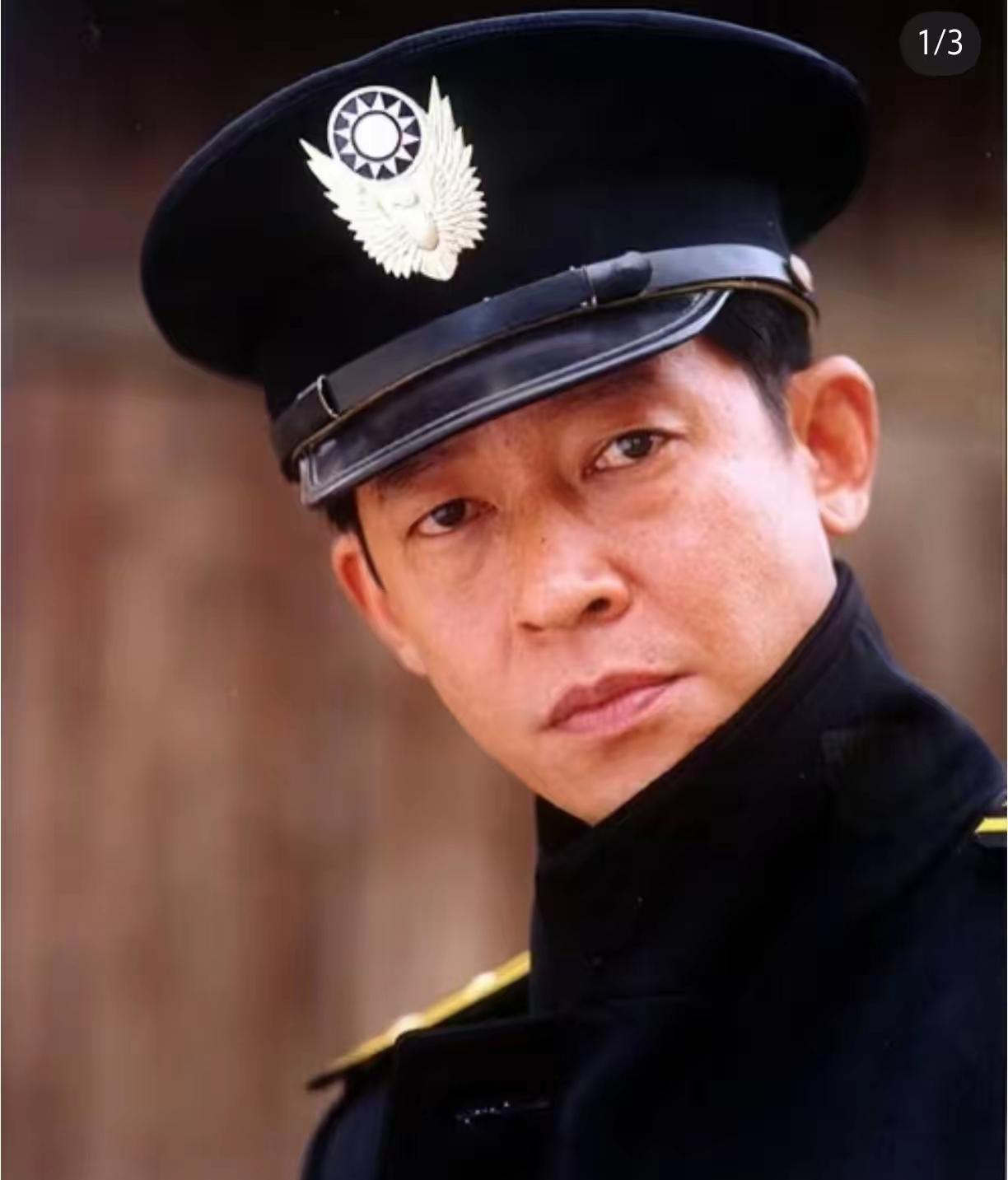 王志文怎么变成这样了呢？岁月不饶人啊！原来娱乐圈中的男神也老了，变成了小老头啦
