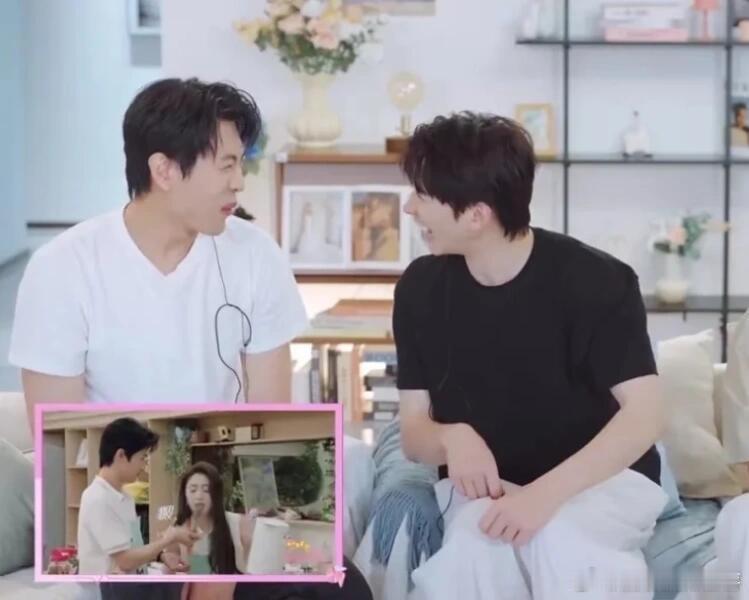 心动的信号喂喂！你俩是不是被齁到了哈哈哈哈笑鼠了陪看这里他俩看方医生