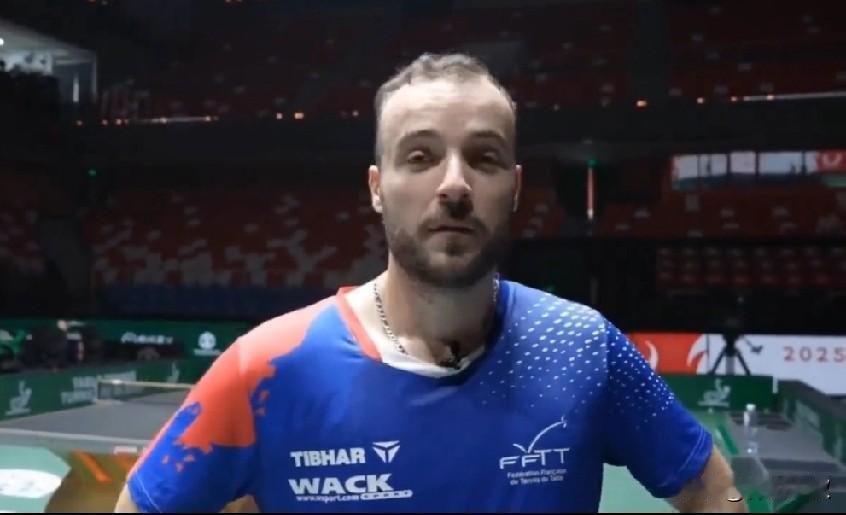 很多人惊讶西蒙这次采访，中文居然说的这么溜！因为他本来就是中国女婿，他媳