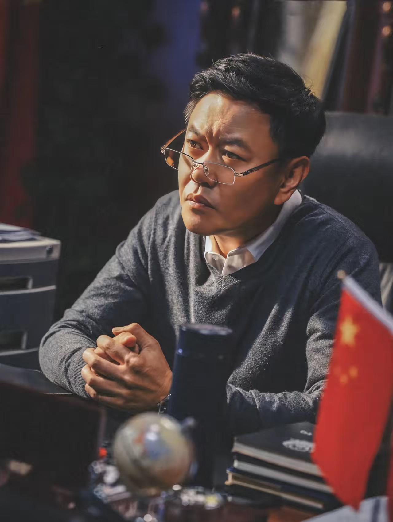 《以法之名》看完了，有几句话不吐不快！1️⃣豆瓣评分从最初的7.8降到如今的