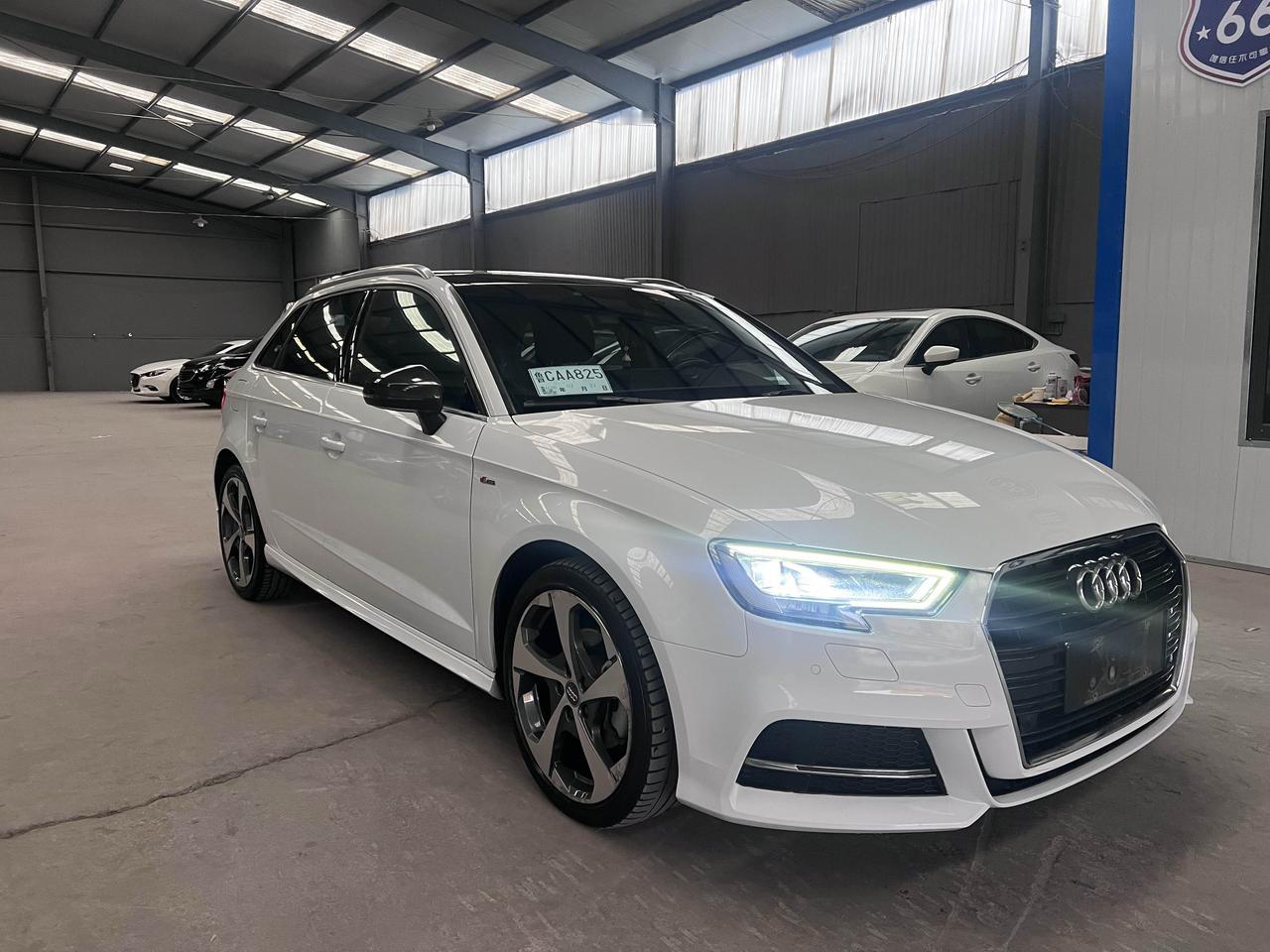 给本地的小兄弟淘的奥迪A3交车，2018款30周年两厢35运动，4万多公里，这个