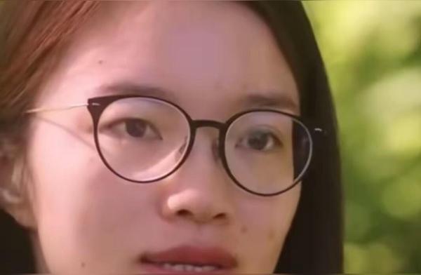 同事说，王虹获菲尔兹后获奖感言没有提及北大，不太应该。我说其实没啥，看发言的环境