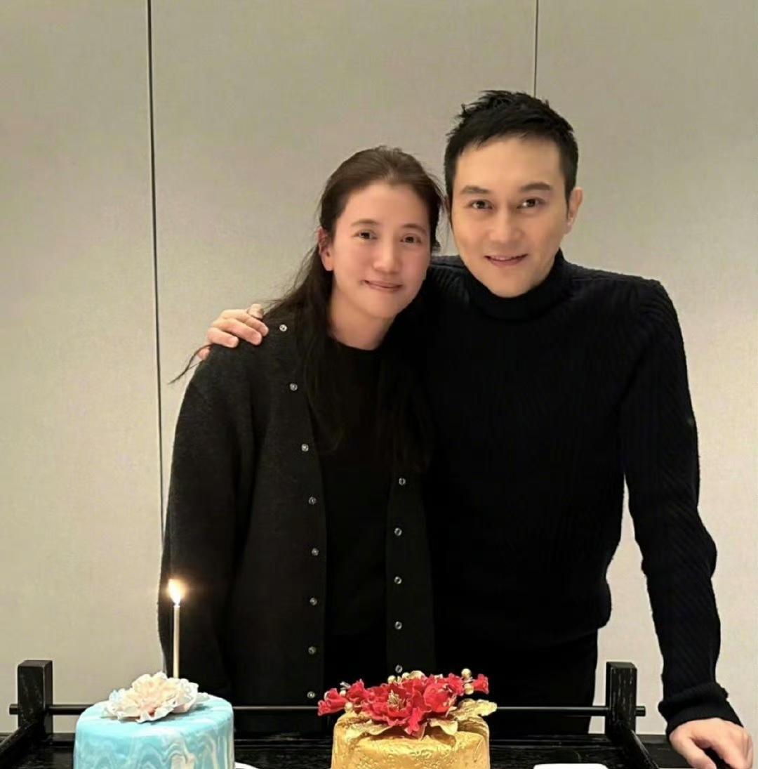 张智霖袁咏仪才是娱乐圈最幸福最有夫妻相的吧！