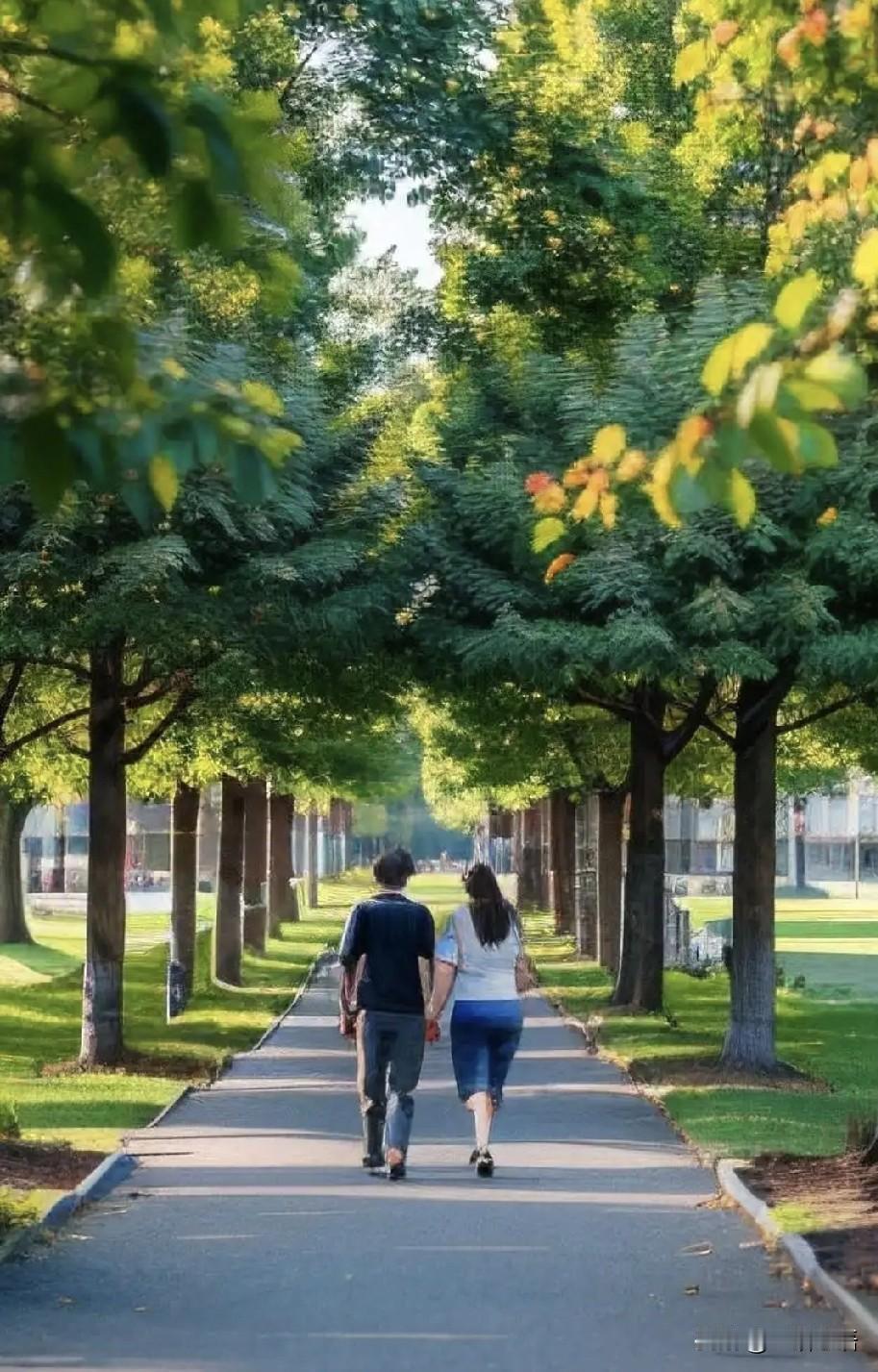 我家护士这两天又闹心了！因为，头几天介绍对象的事儿搁浅了……事情已经过了三四