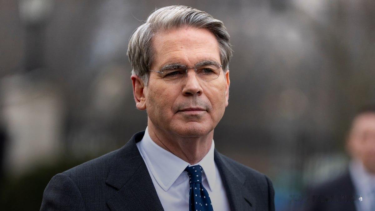 美国财政部长贝森特明确表示：不打算续签针对俄罗斯石油的制裁豁免。原因很简单——海