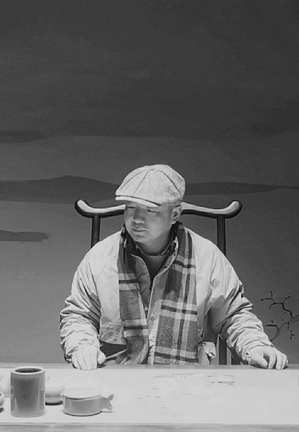 以前不爱修边幅，穿着随意，讲求简单实用，后来发现狗眼看人低的狗东西实在太多，方觉