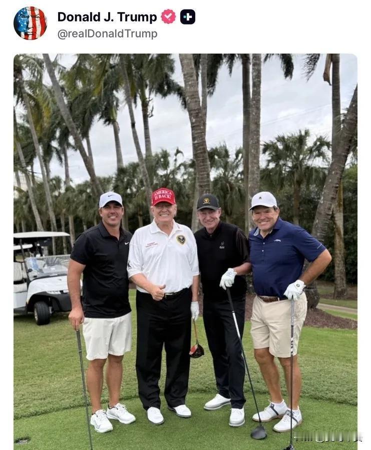 卡罗琳:“79岁的特朗普总统刚发了一张照片证明他状态极好，而民主党的家伙们一定不