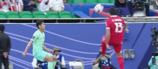 当初亚洲杯漏判了脚踹戴伟俊脸部严重犯规的黎巴嫩球员红牌，就是他！中国足协公布