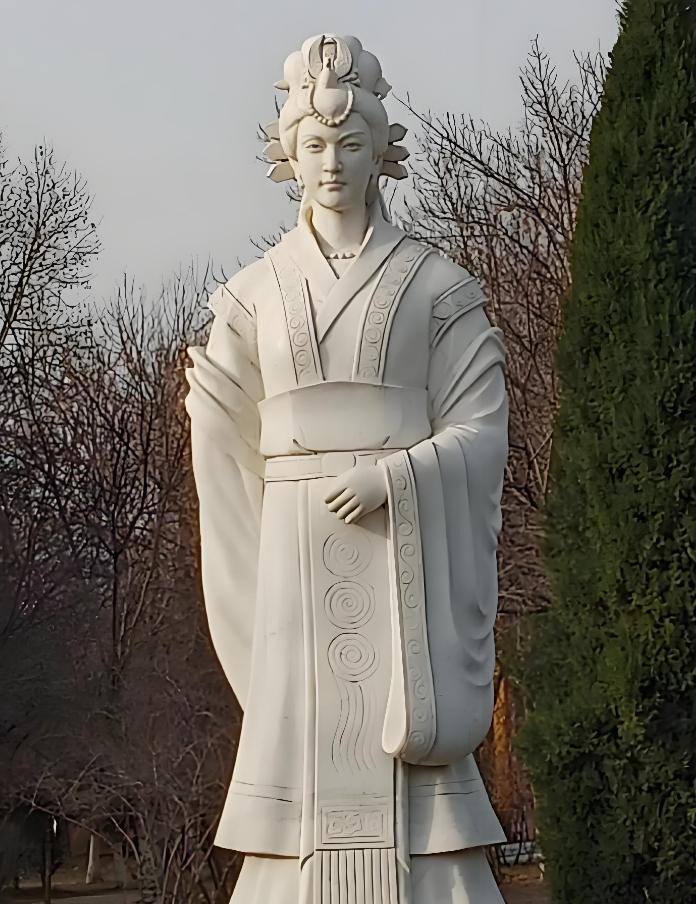 为何吕后活着谁都不敢乱动?你以为大家不动她，是因为她是太后？要是这么想，那就真