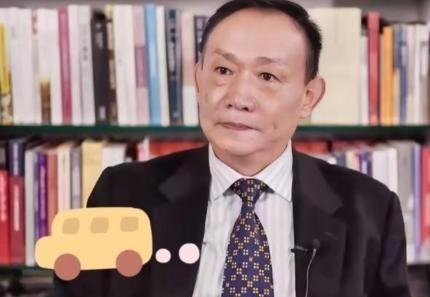 说的对，老婆孩子在国外者，应该一律退出国家机关和事业单位，国家先不清理出这些人，