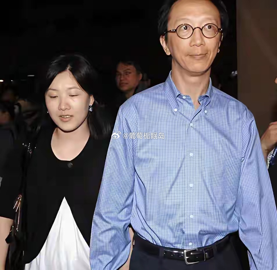别再吹郭晶晶嫁得好了！伏明霞和她，根本是两种婚姻资产配置​​​