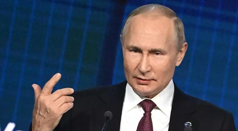 普京时代即将落幕，世界会趋于平静”，普京执政25年，2024年还第五次就职总统，