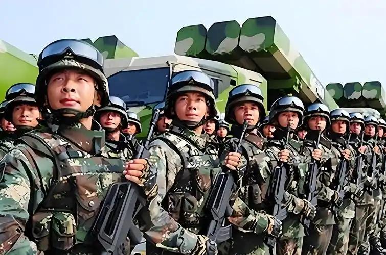 不靠数量靠体系！中国陆基核力量的威慑底气，让对手不敢妄动。真正的核威慑从不是比拼